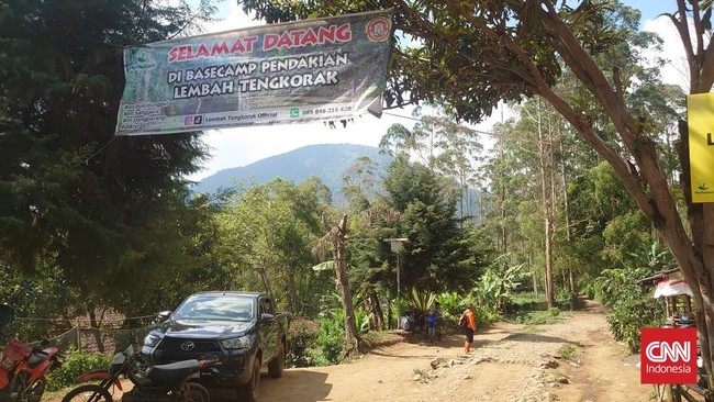 Deden Yudi dan anaknya menceritakan pengalamannya saat tersesat dan bertahan hidup dua hari di Lembah Tengkorak, Gunung Bukittunggul.