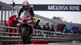FOTO: Hari Pertama MotoGP Australia yang Sulit Diprediksi