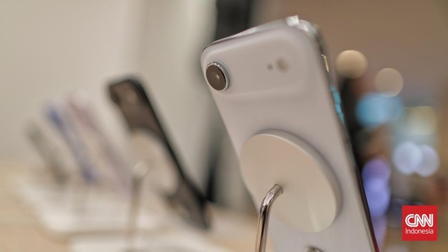 iPhone Air empat diyakini tak akan tersedia ketika Apple merilis iPhone 18 pada 2026.