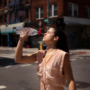 5 Cara Menghindari Dehidrasi saat Cuaca Panas Menyengat