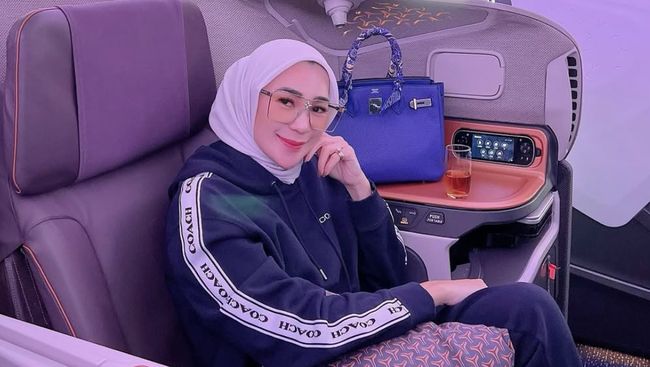 Penyalur asisten rumah tangga (ART) untuk Erin, Nia, tak gentar menghadapi ancaman tuntutan hukum dari mantan istri Andre Taulany tersebut.