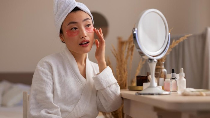 Jangan Sampai FOMO Bikin Kulitmu Tidak Sehat, Ini 3 Tips Pilih Skincare Sesuai Kebutuhan Kulit