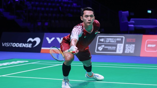Jonatan Christie bakal melawan Kunlavut Vitidsarn di babak semifinal Malaysia Open 2026, Sabtu (10/1). Berikut head to head Jonatan vs Kunlavut.