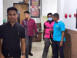 Kejari Sikka Tetapkan 8 Tersangka Korupsi Kredit di 3 Unit Bank BUMN Kejari Sikka Tetapkan 8 Tersangka Korupsi Kredit di 3 Unit Bank BUMN