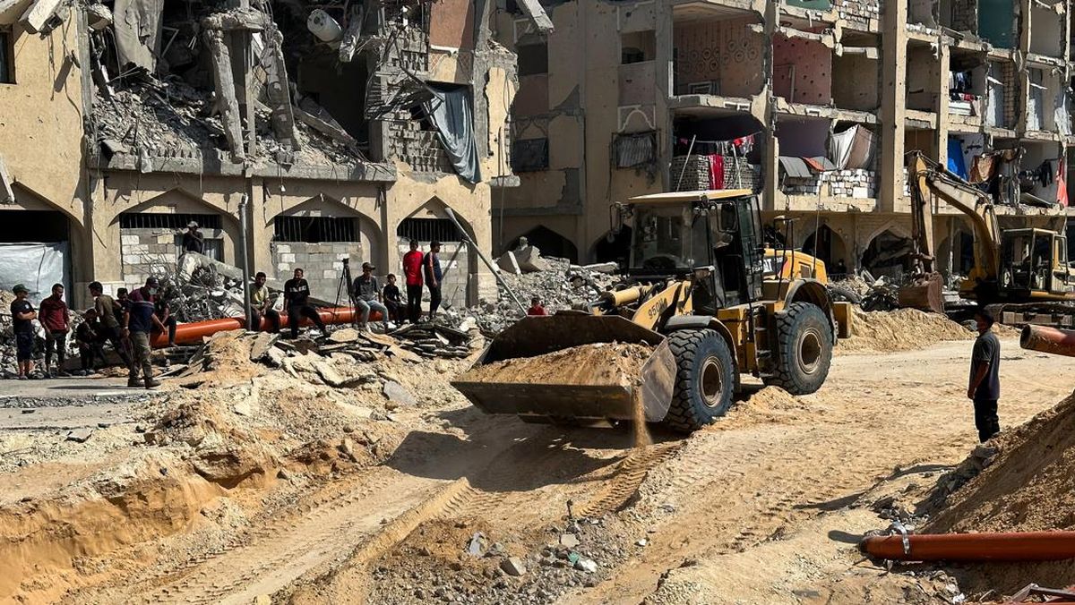 Gaza Berlomba Selamatkan Warisan Budaya yang Hancur Gara-gara Perang