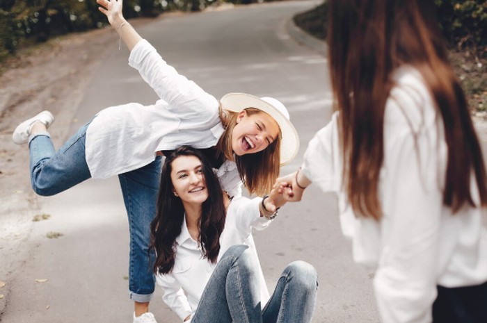 Scorpio dan Aries Bisa Menjadi Teman yang Penuh Potensi/ Foto: freepik.com/prostooleh