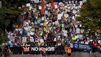 FOTO: Demo Besar 'No Kings', Jutaan Warga AS Turun ke Jalan