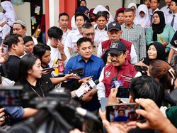 Akhir Pekan di Sekolah Rakyat, Letkol Teddy Beri Pujian-Motivasi ke Siswa