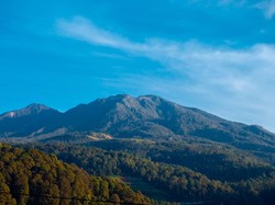 Kementerian ESDM Tegaskan Gunung Lawu Tak Masuk Wilayah Kerja Panas Bumi
