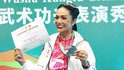 Selamat! Kris Dayanti Berhasil Raih Medali Silver di Kejuaraan Wushu Dunia 2025