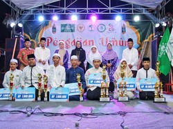 Sadarestuwati Dorong Anak Muda Aktif Lewat Festival Al Banjari di Jombang