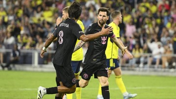 Berita Panas dari Dunia Sport CNN : Super Messi Beraksi: Hattrick dan 1 Assist, Diteriaki Fans Lawan