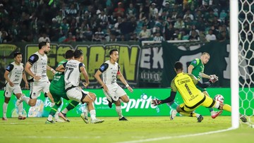 Update Eksklusif Olahraga CNN : Pelatih Persebaya Sedih Dikalahkan Persija