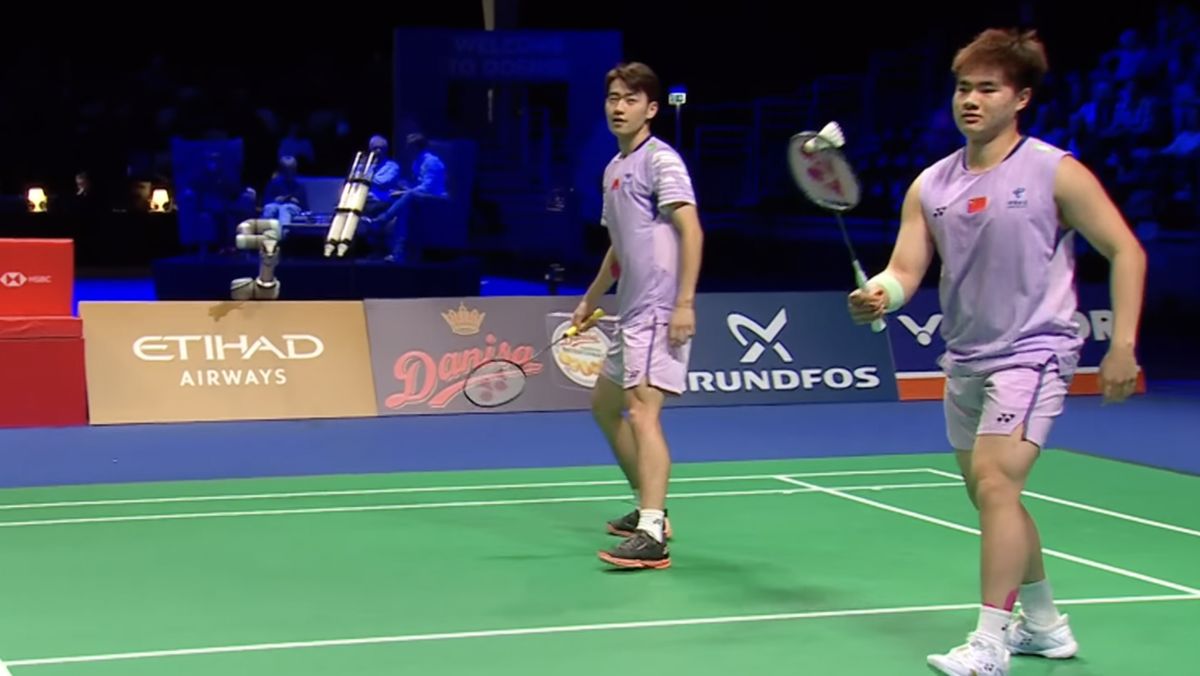 Saking Kerasnya, Smes Fajar Alfian Bikin Raket Ganda China Bolong