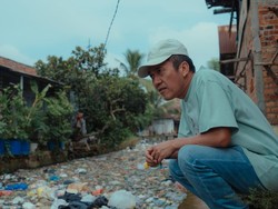 Ada Tumpukan Sampah di Jalan Bendung, Ratu Dewa Bakal Pasang CCTV Ada Tumpukan Sampah di Jalan Bendung, Ratu Dewa Bakal Pasang CCTV