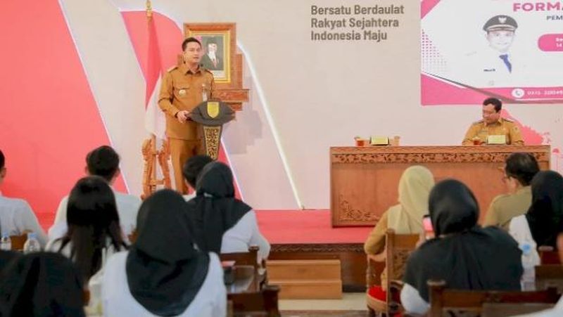 Pemerintah Kabupaten (Pemkab) Klaten melalui Badan Kepegawaian dan Pengembangan Sumber Daya Manusia Kabupaten Klaten menyelenggarakan kegiatan Orientasi