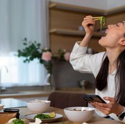Lagi Stres? Coba 3 Makanan Ini yang Bantu Turunkan Hormon Kortisol