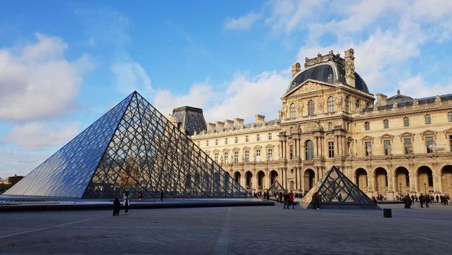 Fakta-fakta di Balik Aksi Pencurian di Museum Louvre