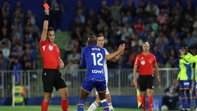 Baru Masuk 47 Detik, Bek Getafe Diusir Usai 'Tinju' Vinicius