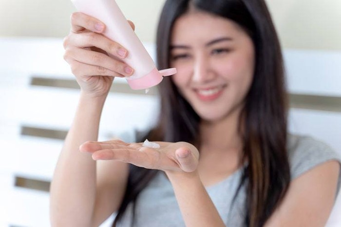 Panas yang tinggi dapat menyebabkan formula tabir surya terpisah, mengurangi efektivitas, dan menyebabkan kebocoran.