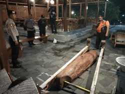 Detik-detik Bocah Tewas Tertimpa Kentongan Ambruk di Kulon Progo