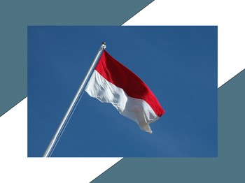 Delapan Dekade Kemerdekaan, 'Hantu-Hantu' Masih Berkeliaran