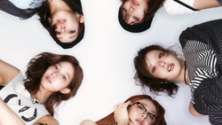 Lirik Lagu SPAGHETTI - LE SSERAFIM feat. J-Hope BTS