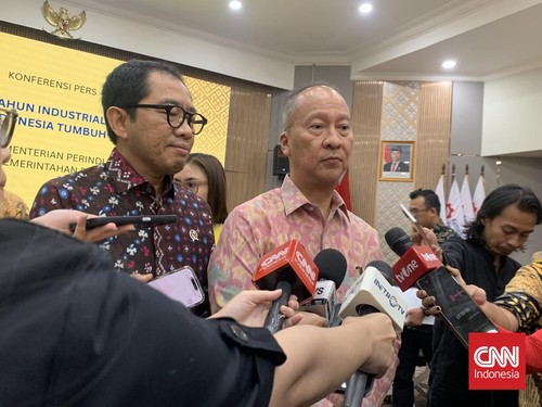 Menteri Perindustrian Agus Gumiwang di Gedung Kemenperin, Senin (20/10).