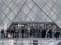 Museum Louvre Sudah Jadi Sasaran Empuk Rampok Siang Bolong Sejak Dulu