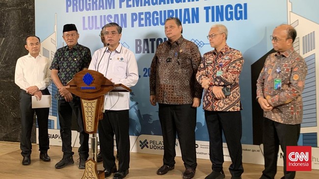 Manaker Bicara Janji 19 Juta Lapangan Kerja di 1 Tahun Prabowo-Gibran Menaker Yassierli mengatakan data Sakernas BPS akan menjadi acuan pemerintah untuk melihat perkembangan tingkat pengangguran nasional.