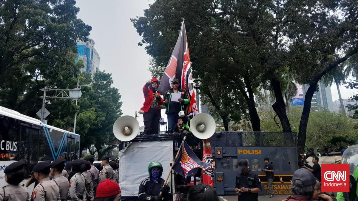 Ojol Gelar Aksi Damai di Patung Kuda, Sampaikan 7 Tuntutan