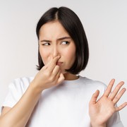 Kenali 7 Penyebab Bau Mulut Meski Sudah Rajin Sikat Gigi, serta Cara Atasinya!