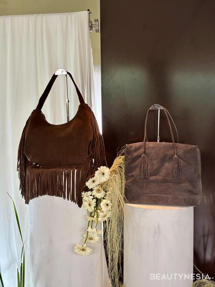 ROUNN Bao & Jennie 70's. Varian tas ROUNN favorit yang punya sentuhan bohemian nan ekspresif.