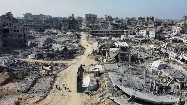 Setidaknya 28 orang tewas di Gaza setelah Israel melakukan serangan udara yang diklaim sebagai respons pelanggaran gencatan senjata dari Hamas.