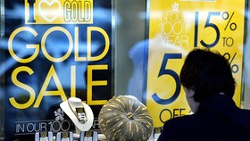 Warga Australia 'Panic Buying' Ramai-ramai Borong Emas
