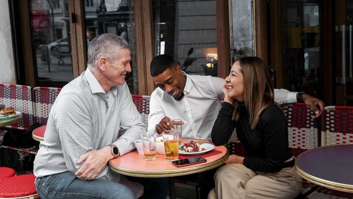 7 Cara Kenalkan Pasangan ke Orang Tua Pertama Kali, Dijamin Auto Dapat Restu!