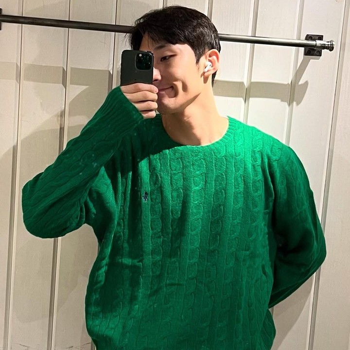 <p>Dalam drama terbarunya ini, Bae Na Ra beradu akting bersama para pemeran populer seperti Choi Woo Shik yang berperan sebagai Kim Woo Joo dan Jung So Min sebagai Yoo Mary.&nbsp;(Foto: Instagram@narajangvvv)</p>