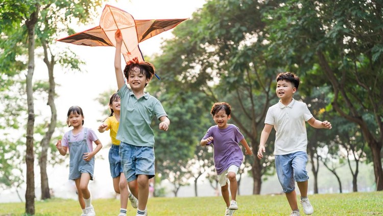 Benarkah Anak Usia 5-7 Tahun Alami Bau Badan Tanda Pubertas Dini?