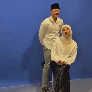 Bongkar Video Intim Perselingkuhan Suami, 7 Potret Clara Shinta & Pasangan Jadi Sorotan