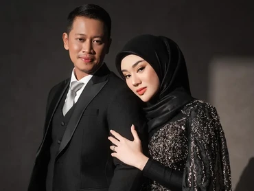 img-title Pisah Ranjang usai 2 Bulan Nikah, Ini Sumber Kekayaan Suami Clara Shinta