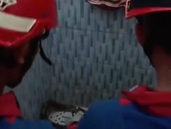 Ular Sanca Muncul dari Kloset Kos di Jaktim, Damkar Evakuasi