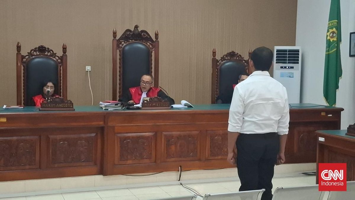 Eks Kapolres Ngada Divonis 19 Tahun Penjara Kasus Pencabulan Anak