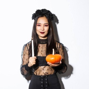 7 Inspirasi Kostum Halloween Simpel dari Karakter Film yang Mudah Kamu Tiru