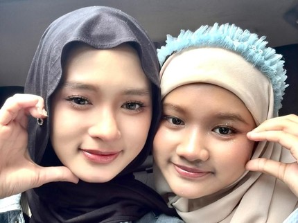 Momen Haru Inara Rusli, Bangga Saksikan Starla Tampil Cantik & Percaya Diri Bermain Biola di Panggung