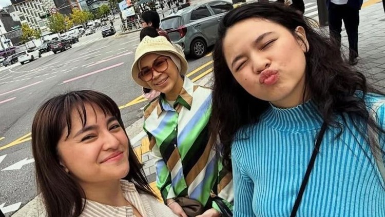 Marshanda Ajak Bunda dan Adiknya 'Ladies Trip' ke Seoul Korea Marshanda Ajak Bunda dan Adiknya 'Ladies Trip' ke Seoul Korea