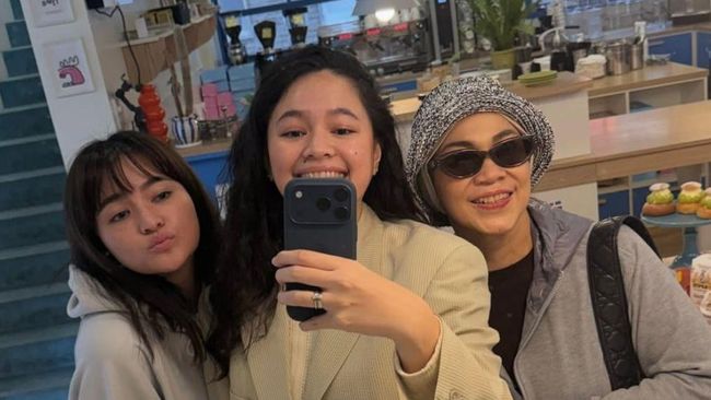 Perjalanan Wanita Marshanda Bersama Ibu dan Adik, Sienna Dipertanyakan