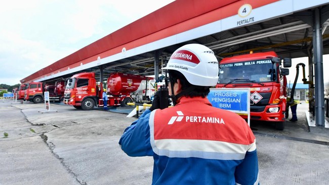 PT Pertamina memperkuat ketahanan energi nasional dengan distribusi BBM dan LPG ke wilayah 3T, Komitmen ini mendukung misi pemerintahan Prabowo-Gibran.
