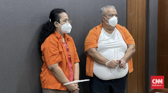 Dirut Rahman Akil dan Direktur Keuangan Debby Riaumasari jadi tersangka korupsi pengelolaan keuangan BUMD PT SPR.