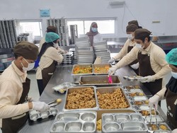 Porsi Dapur MBG Bakal Dikurangi, Maksimal 2.000 per Hari