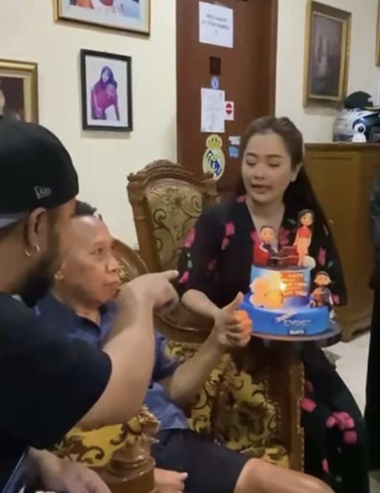 Tukul Tukul rayakan ulang tahun